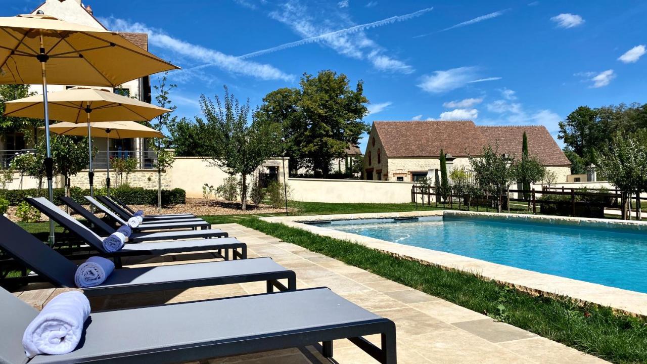 Domaine De Rymska & Spa - Relais & Chateaux Saint-Jean-de-Trézy المظهر الخارجي الصورة